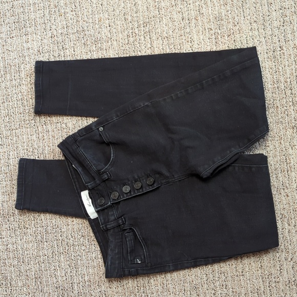 Black KanCan Jeans - Picture 1 of 8